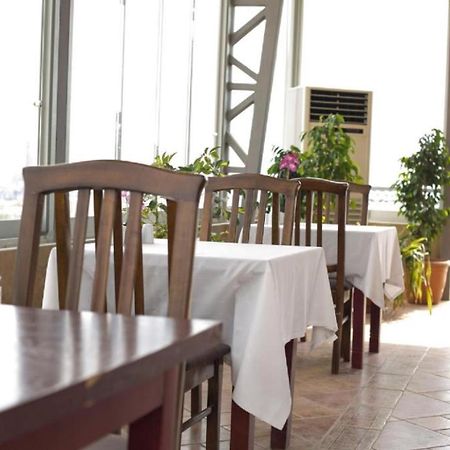 Town Gates Hotel Баку Екстериор снимка