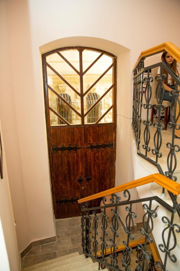 Town Gates Hotel Баку Екстериор снимка