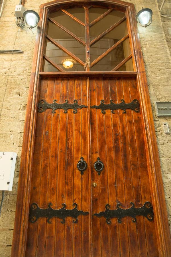 Town Gates Hotel Баку Екстериор снимка